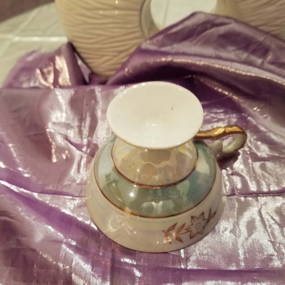 Mother Pearl Teacup - Picture 4 of 4